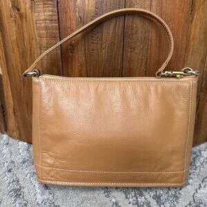 ILI New York Women's Leather Bag Compact Tan Shoulder Purse B